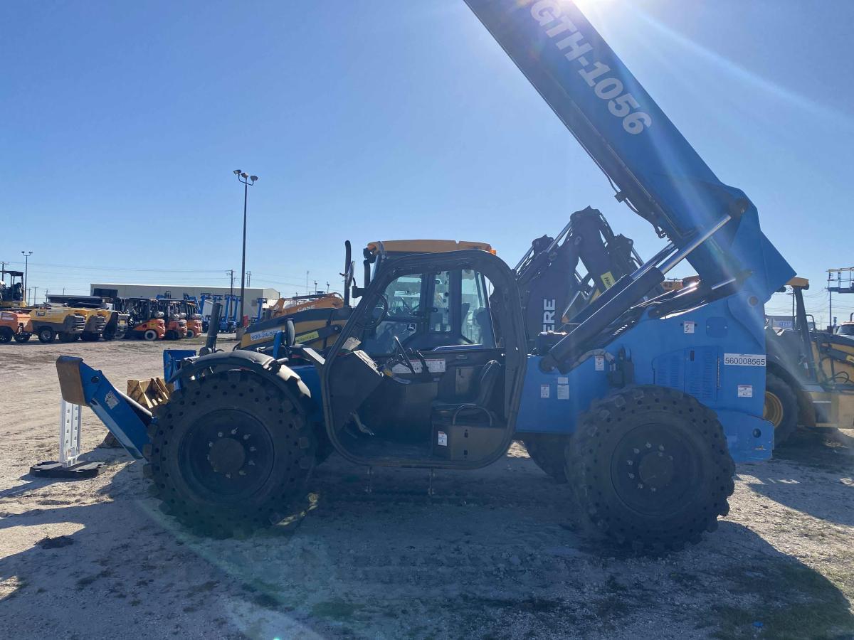 2017 Genie GTH-1056