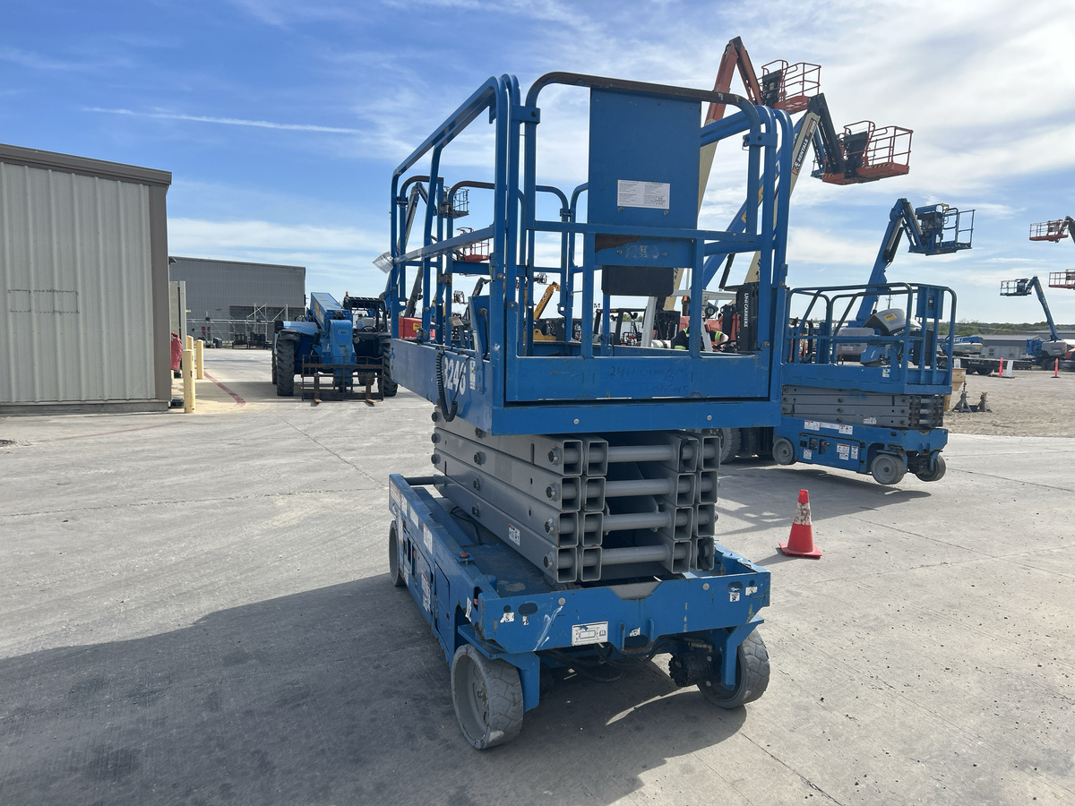 2018 Genie GS-3246-6