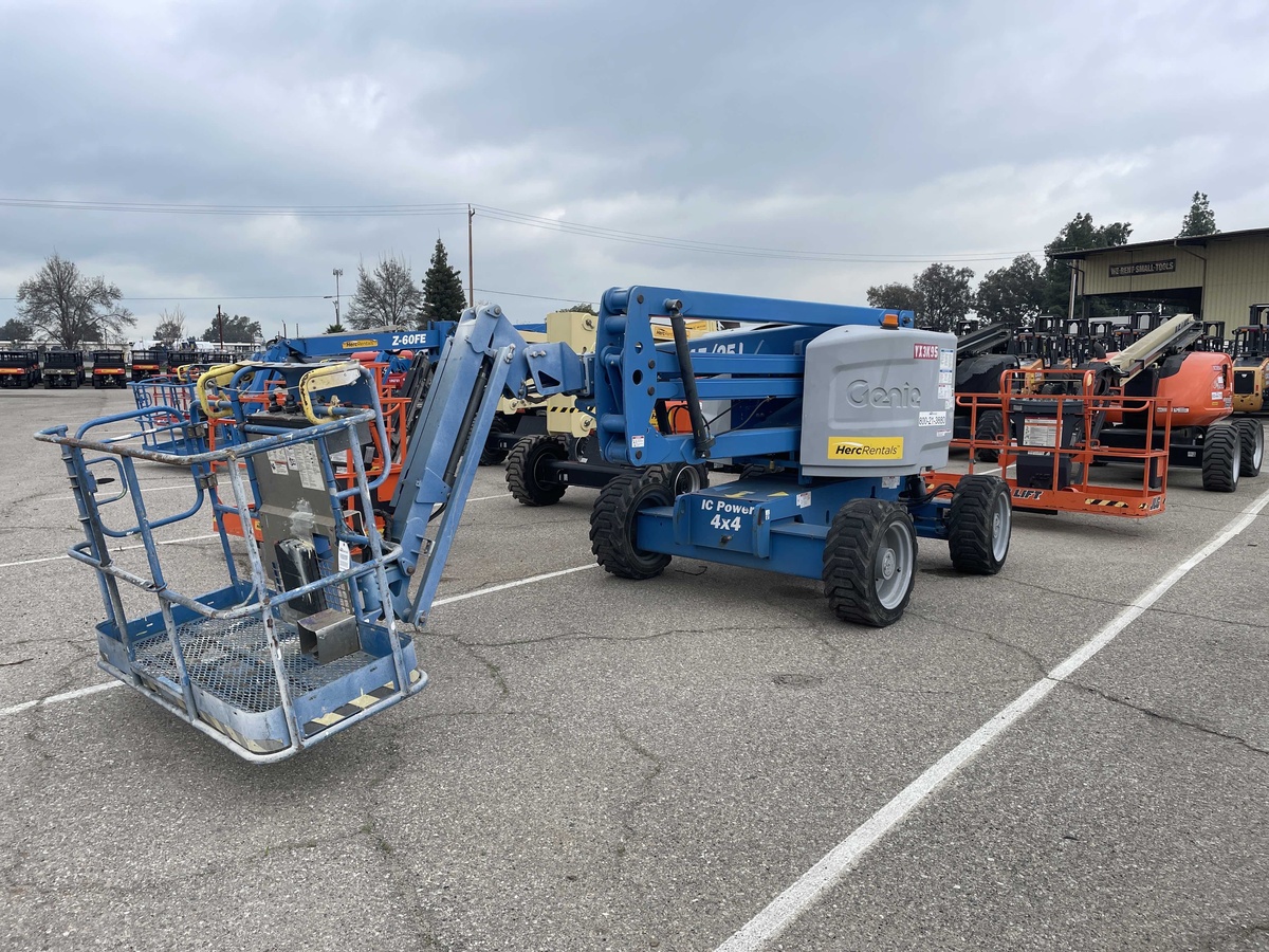 2018 Genie Z-45/25J RT-4