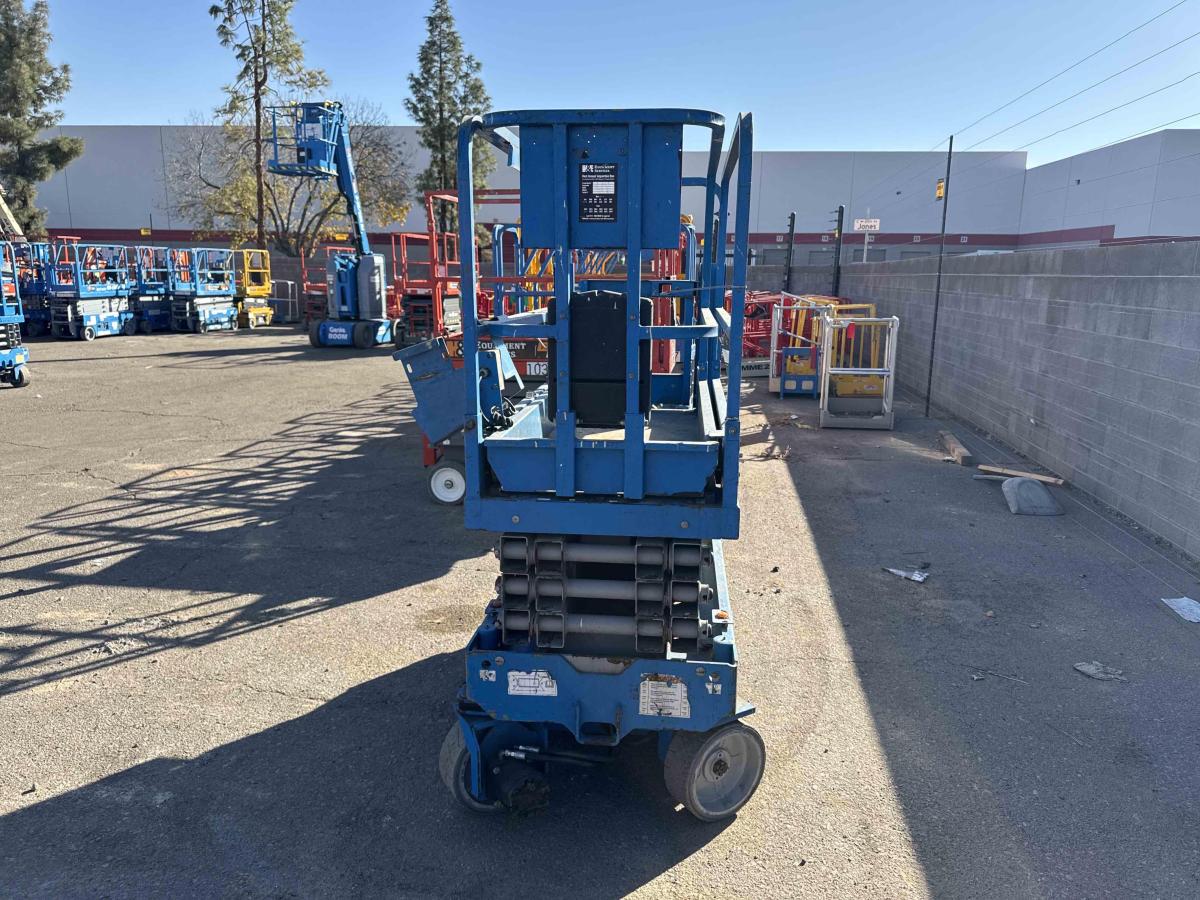 2017 Genie GS-1930