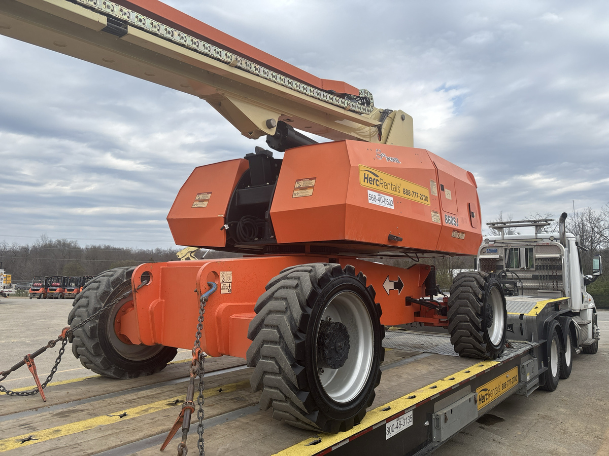 2013 JLG 660SJ-2