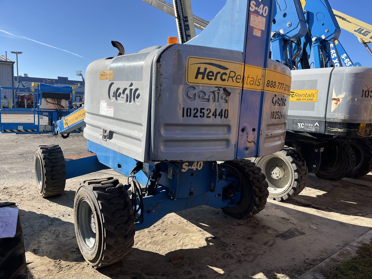 2018 Genie S-40-2