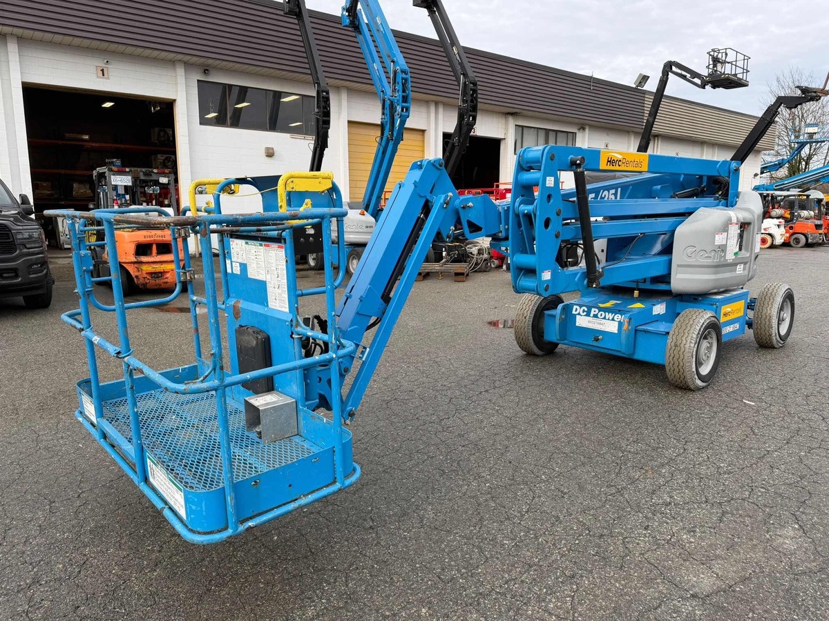 2018 Genie Z-45/25-2