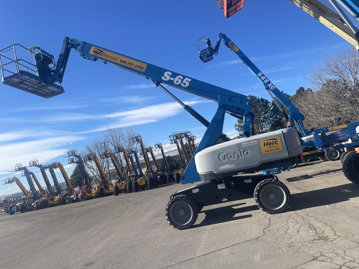 2018 Genie S-65