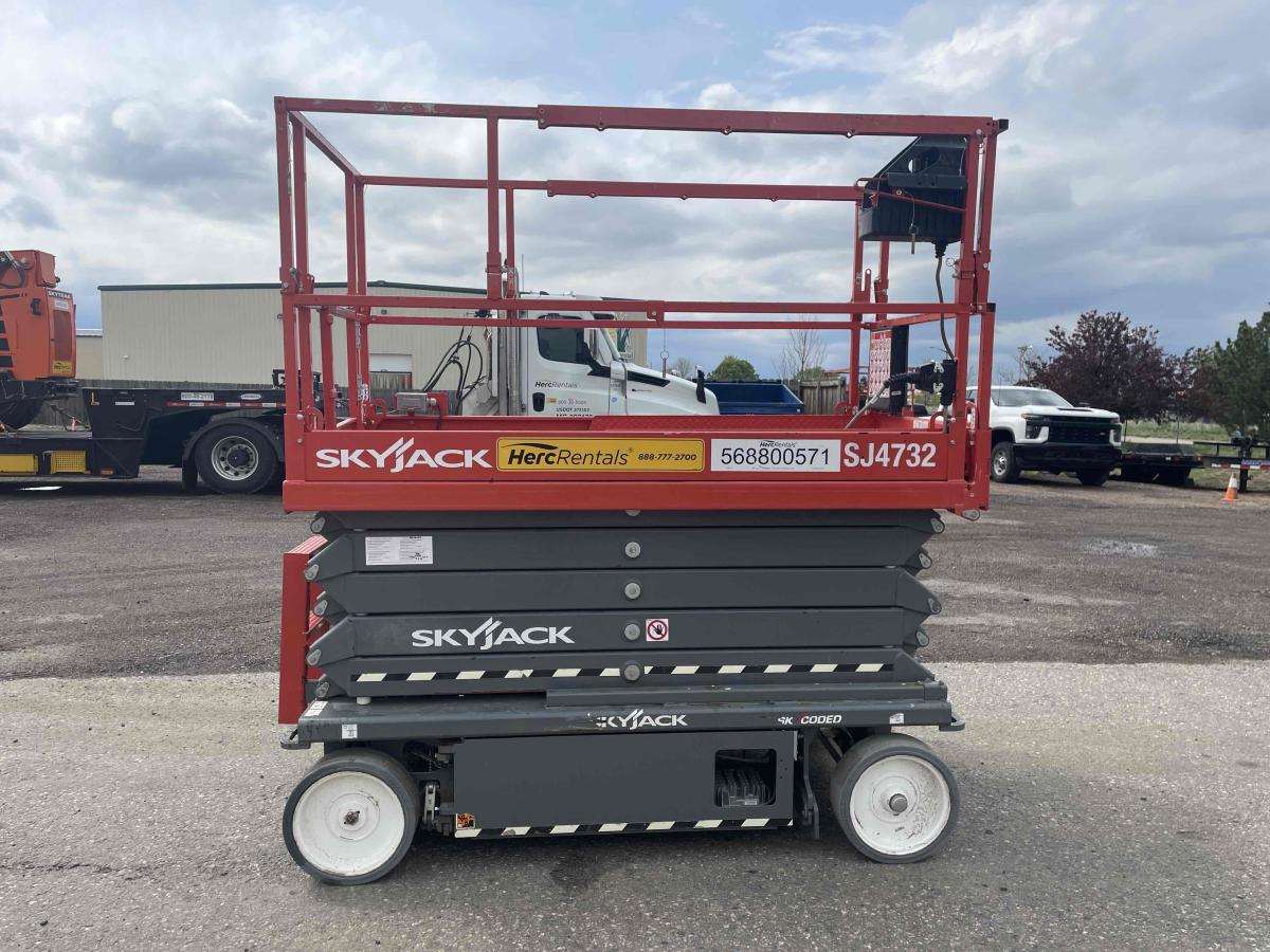 2021 Skyjack SJ4732