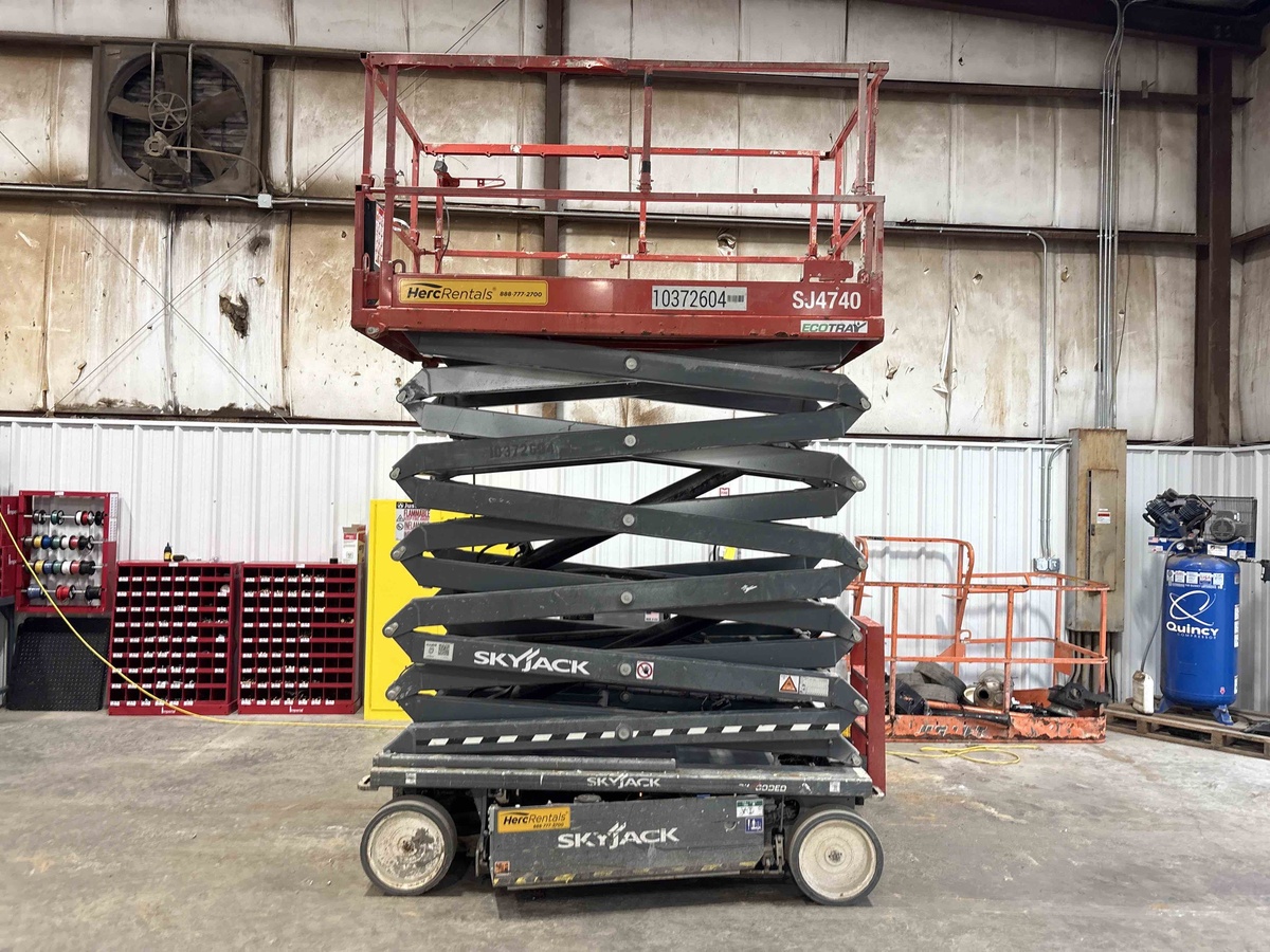 2022 Skyjack SJ4740-2