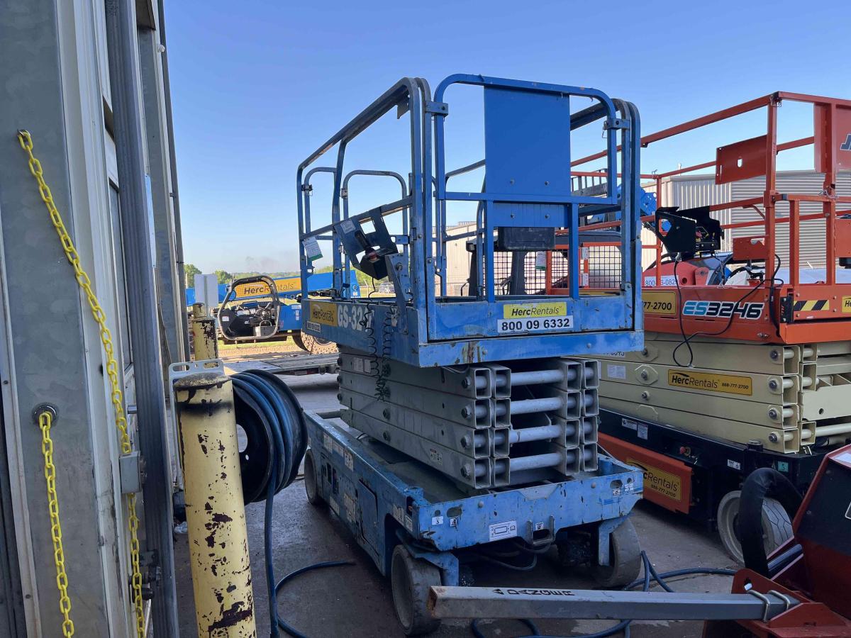 2016 Genie GS-3246