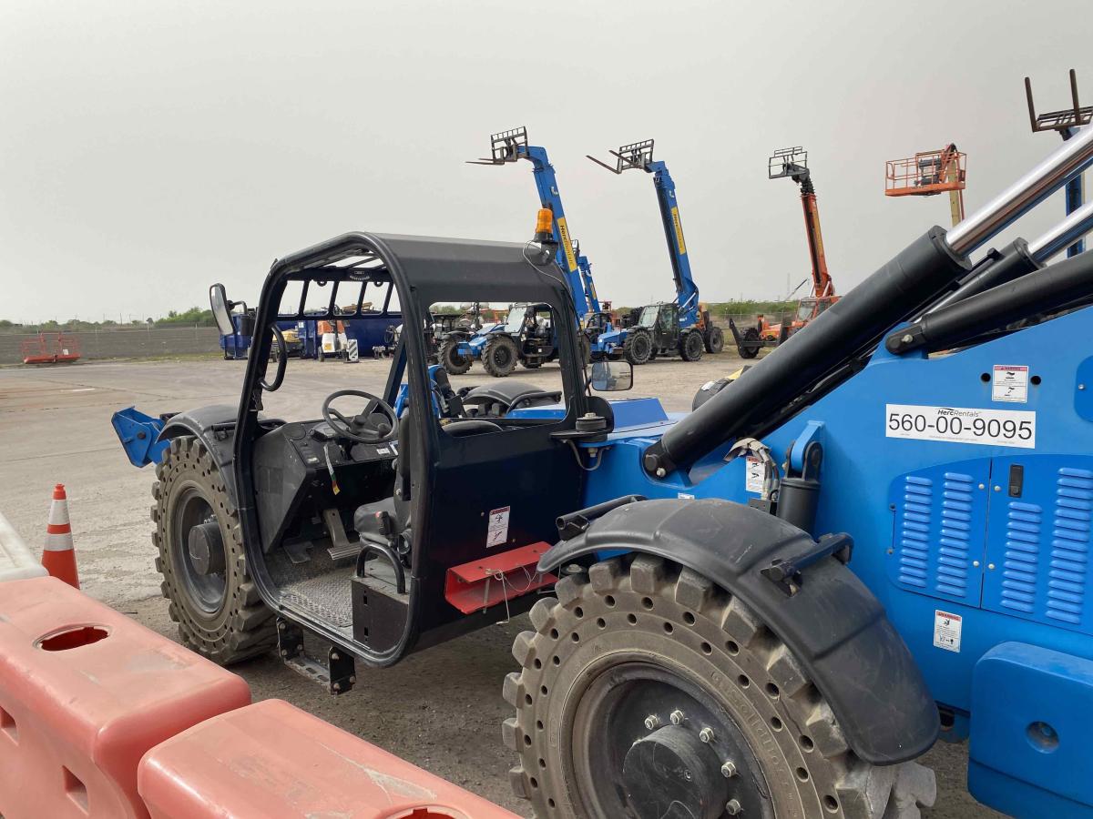 2018 Genie GTH-1056