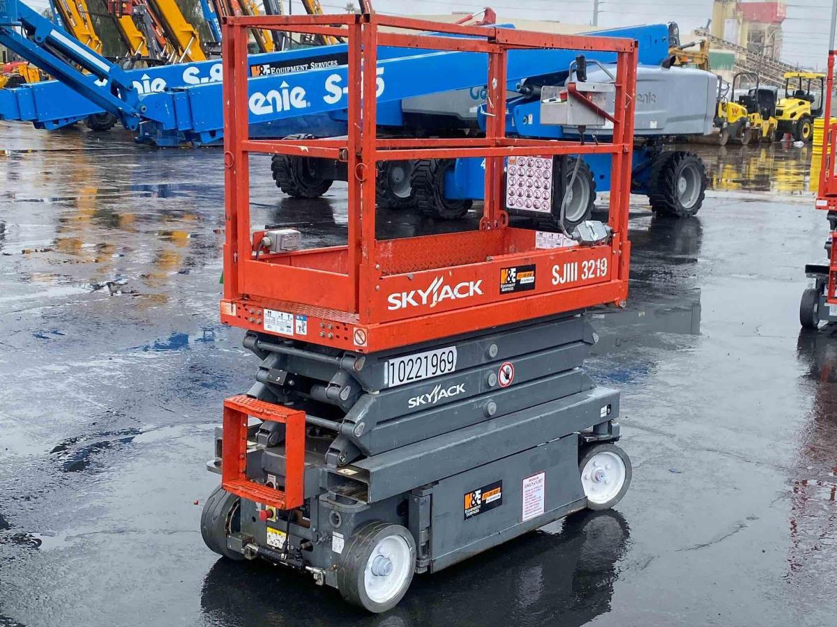 2017 Skyjack SJ3219
