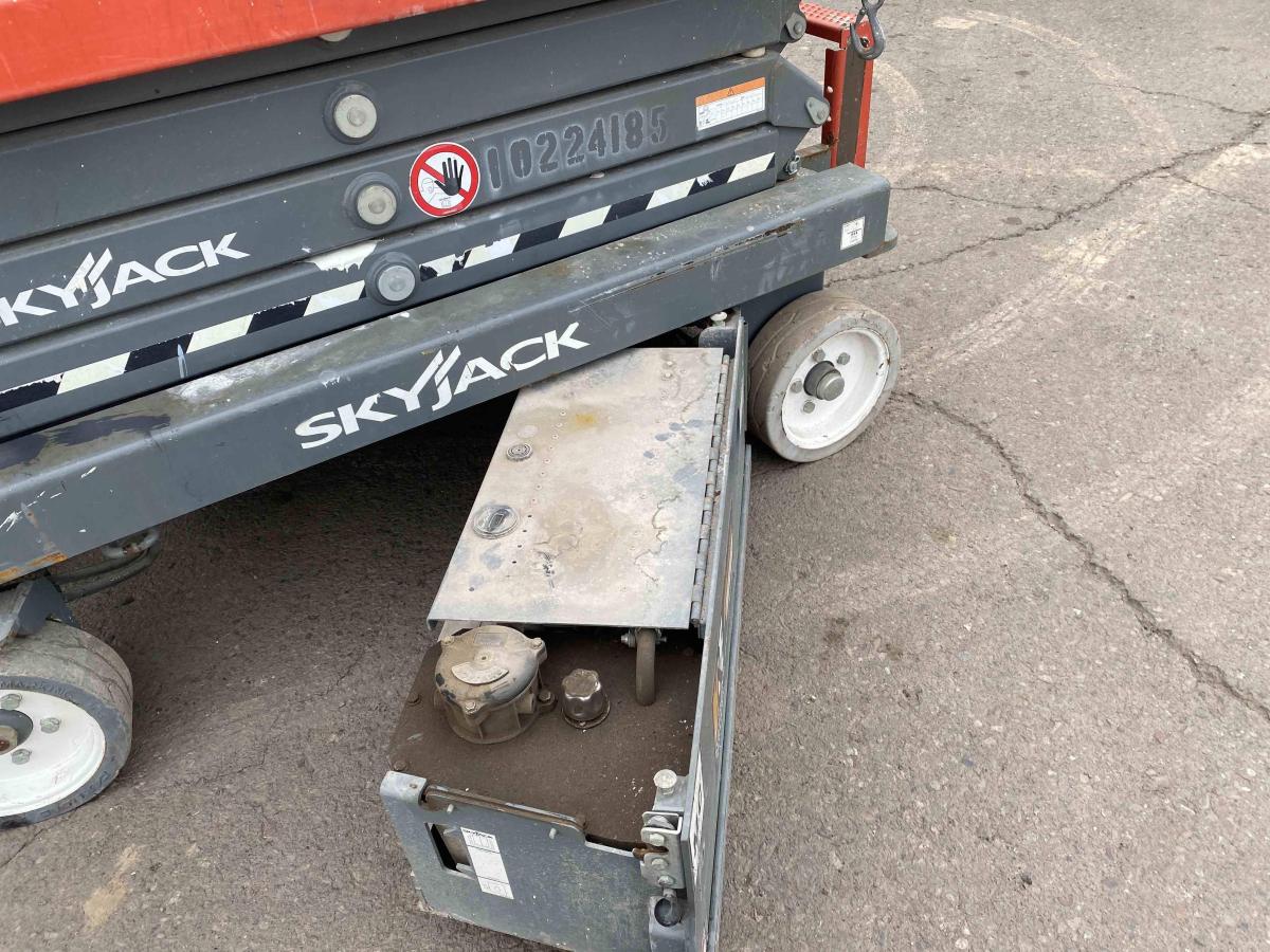 2017 Skyjack SJ3219