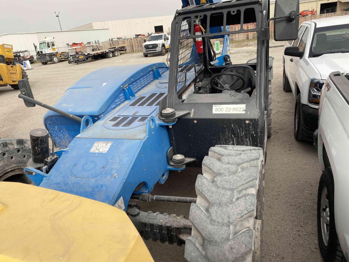 2018 Genie GTH 844