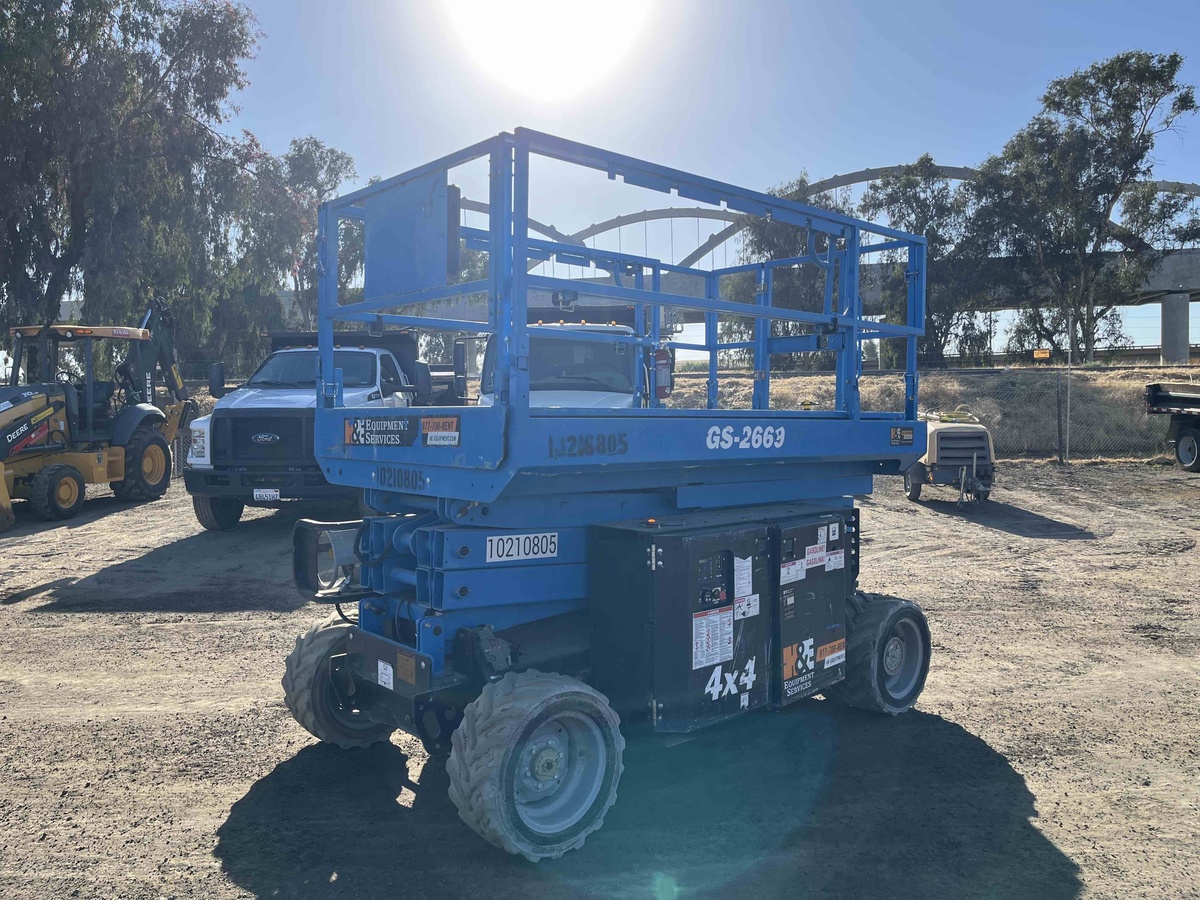 2017 Genie GS-2669 RT-4