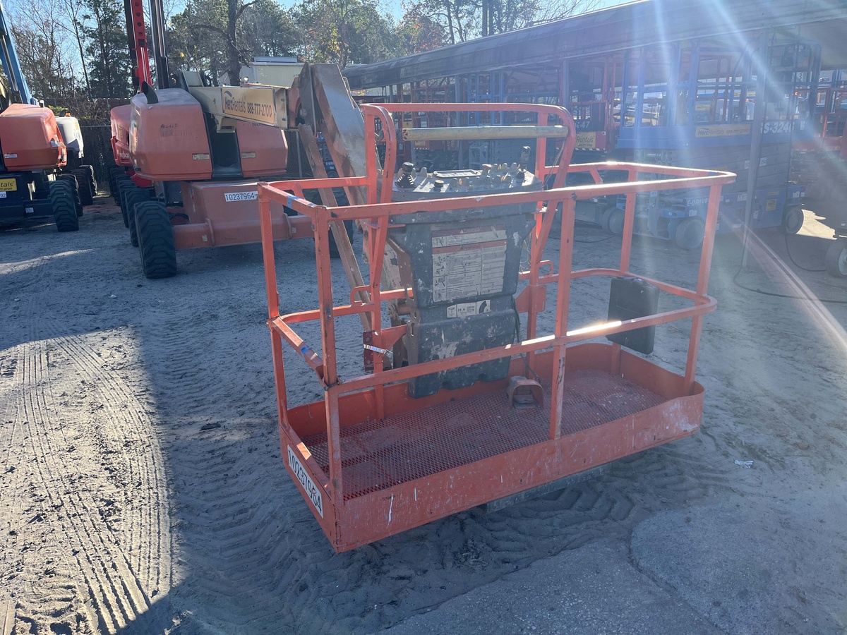 2018 JLG 460SJ-2
