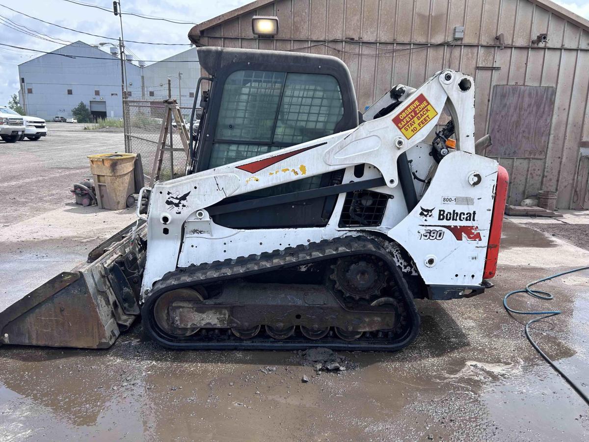 2017 Bobcat T590