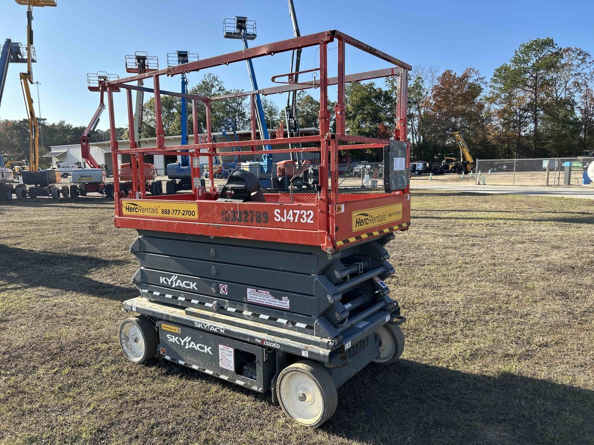 2021 Skyjack SJ4732