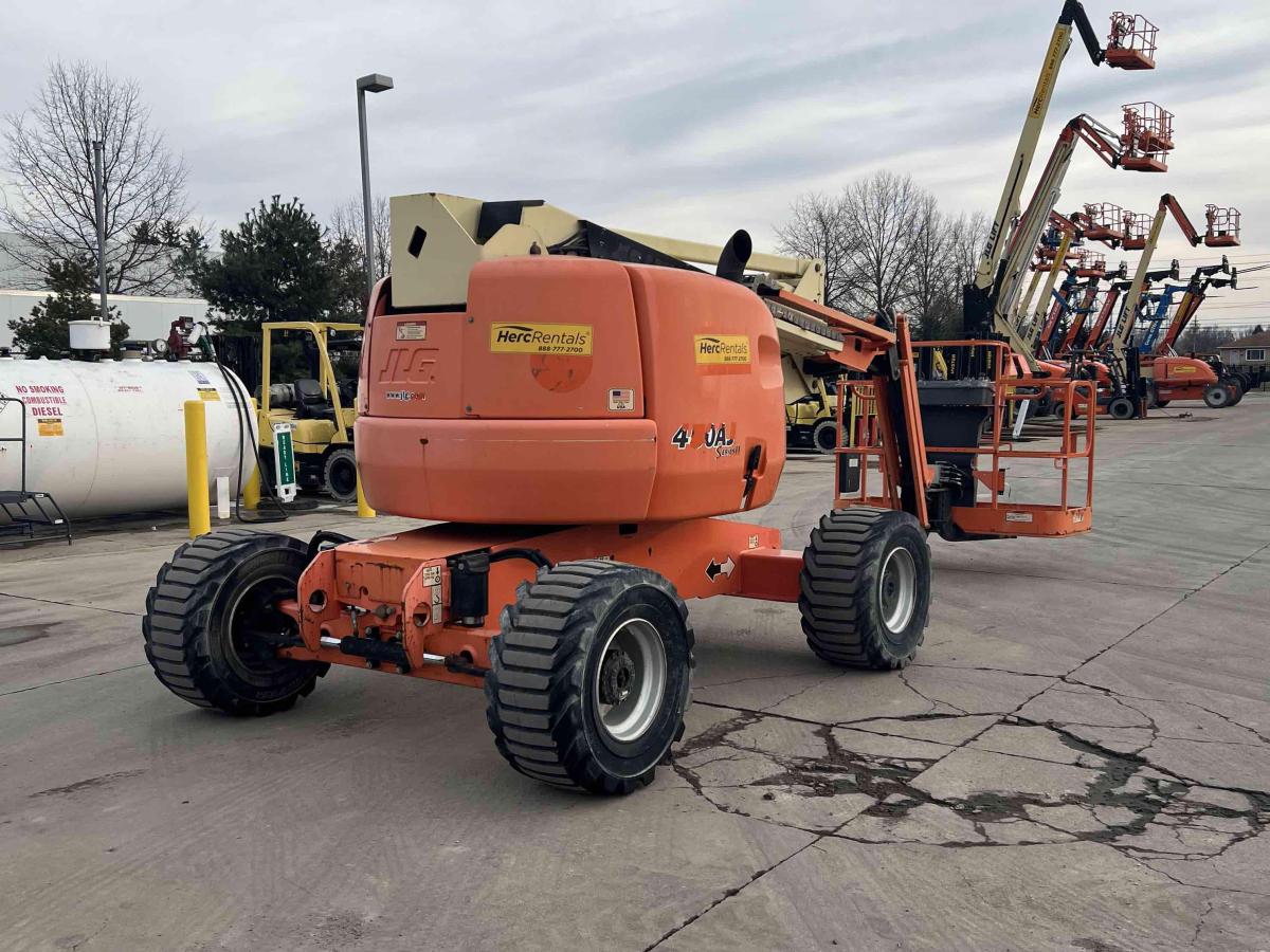 2014 JLG 450AJ