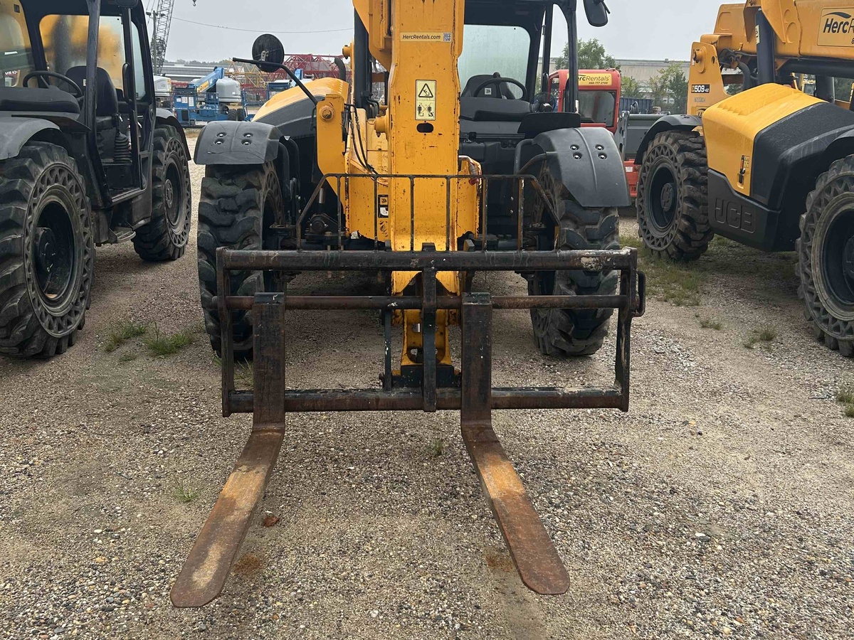 2019 JCB 509-42-3