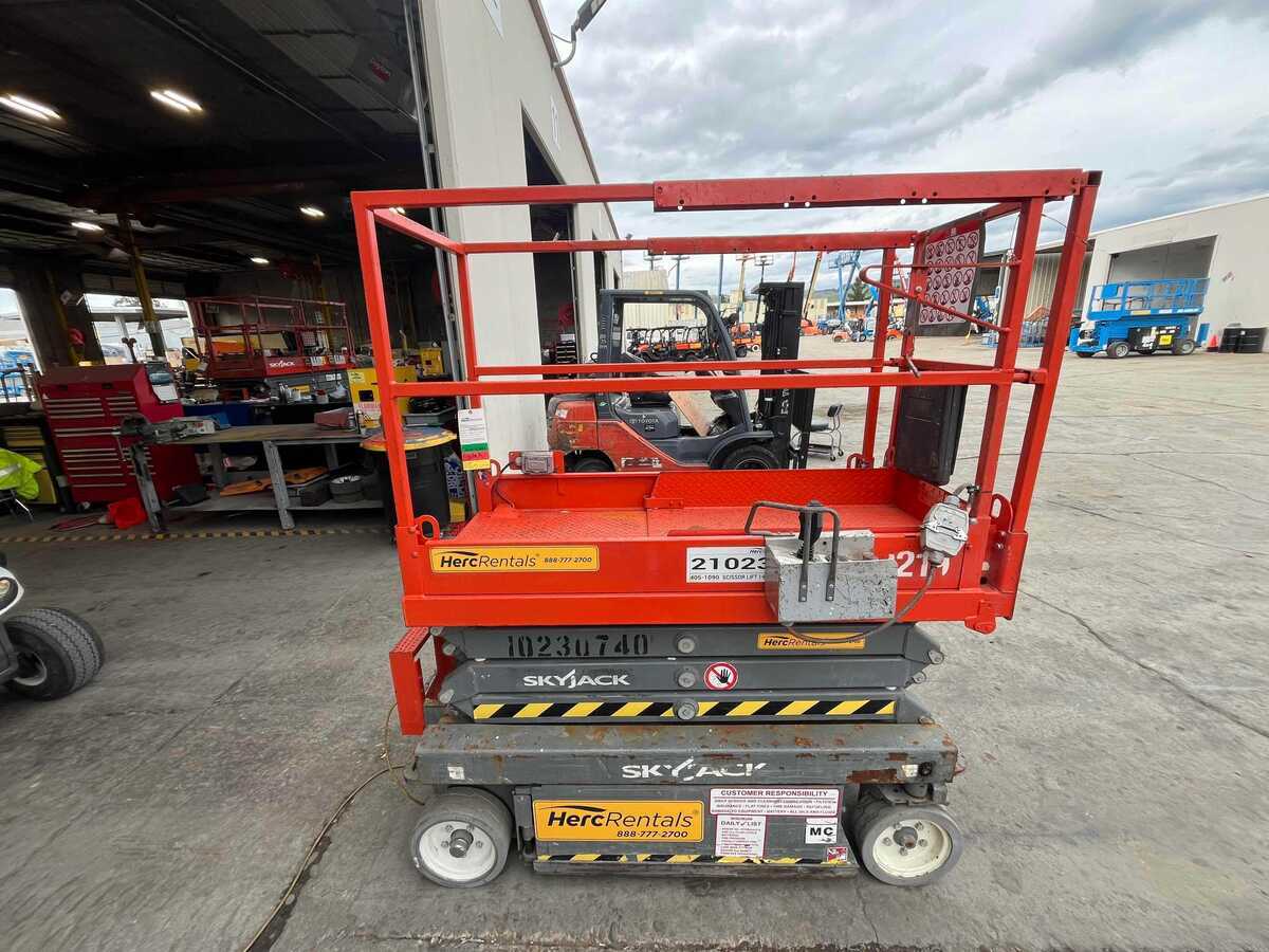 2017 Skyjack SJ3219