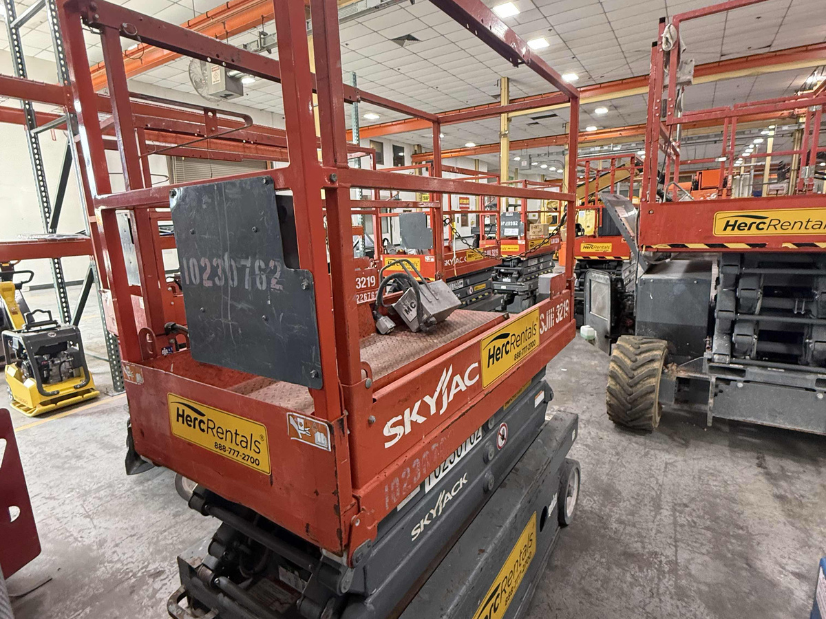 2017 Skyjack SJ3219-4