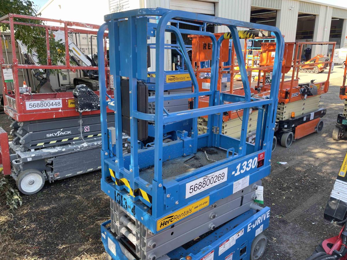 2020 Genie GS1330M