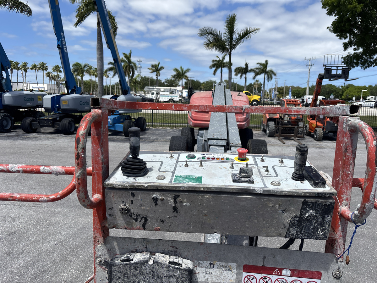 2019 Skyjack SJ66 T-8
