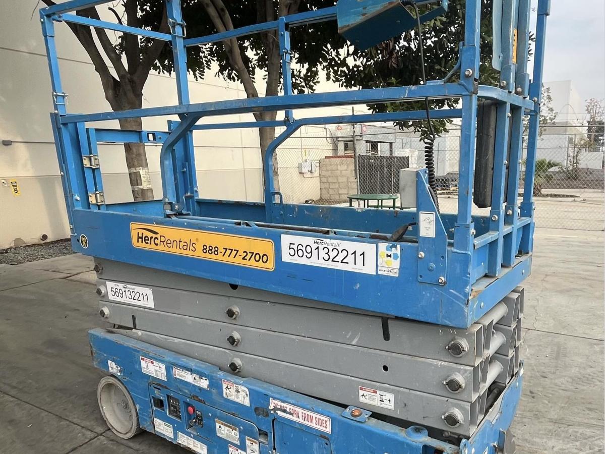 2018 Genie GS-2632