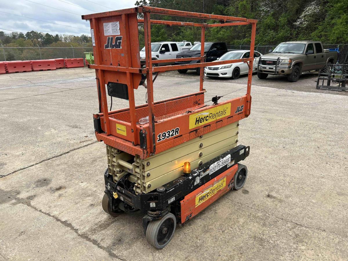 2018 JLG 1932R