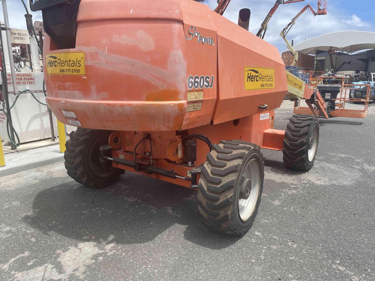 2015 JLG 660SJ-8