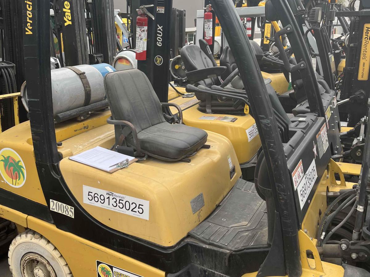 2015 Yale GLP060VX