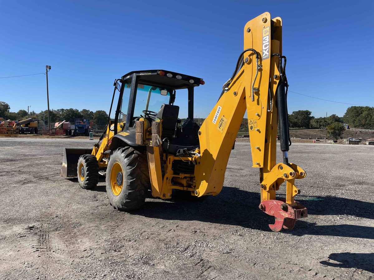 2023 JCB 3CX-2