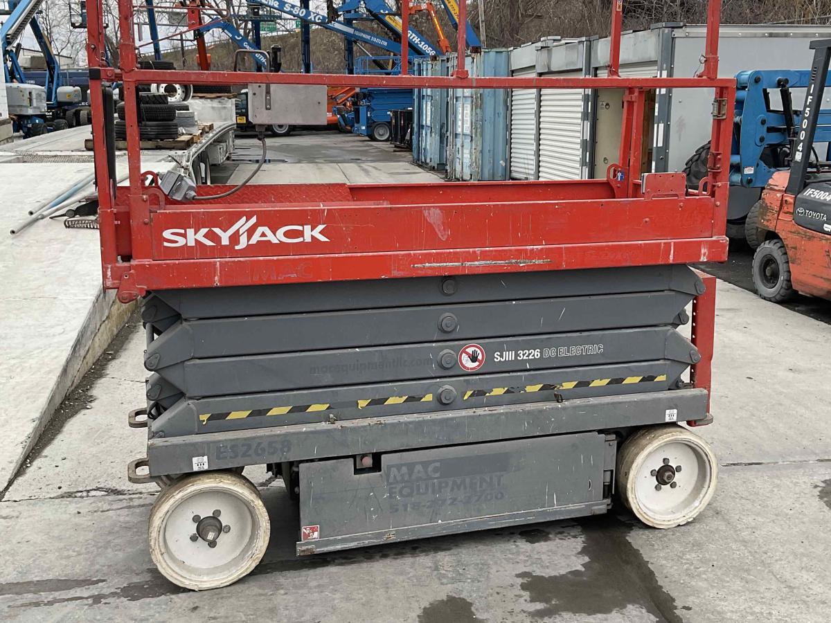 2013 Skyjack SJ-3226