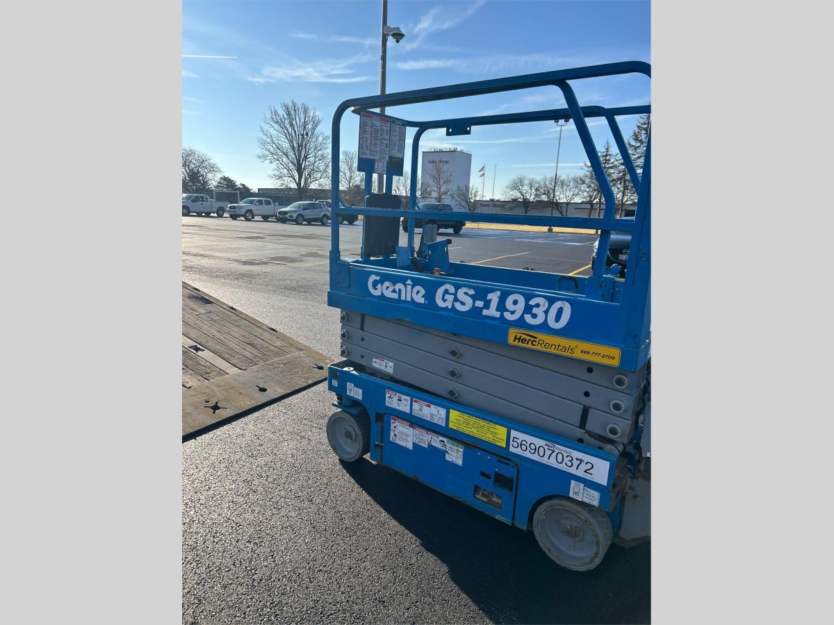 2017 Genie GS-1930