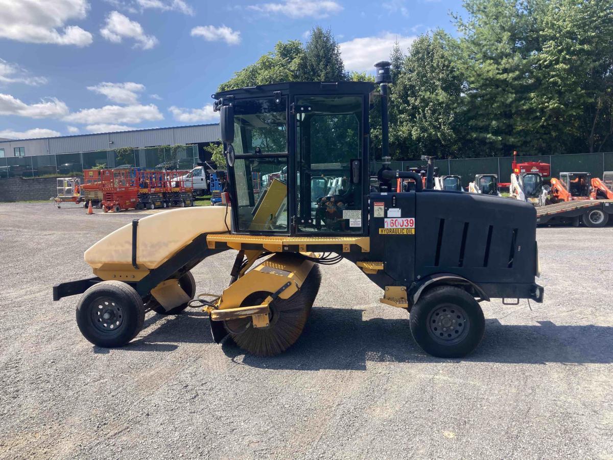 2018 LayMor SweepMaster 450-ST