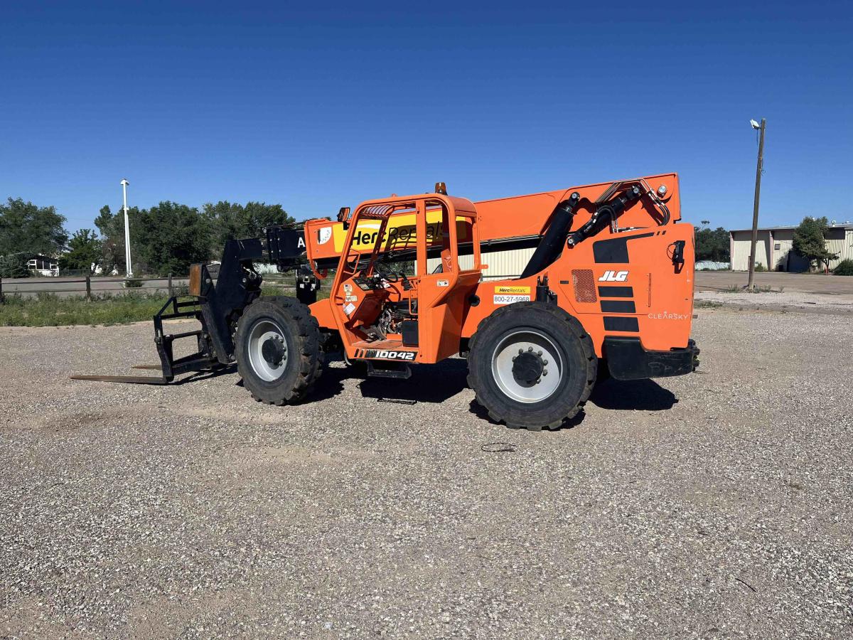 2020 SkyTrak 10042