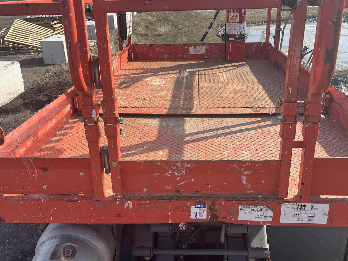 2019 Skyjack SJ-6826RT-2