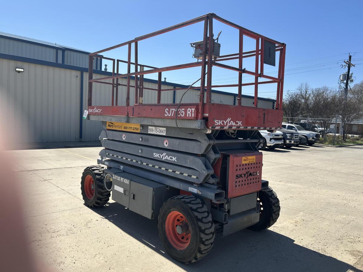 2014 Skyjack SJ-7135RT