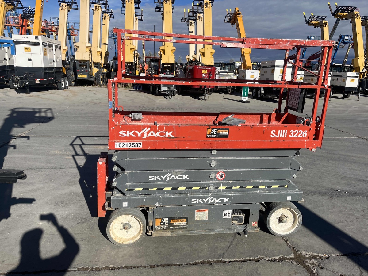 2017 Skyjack SJ3226-2