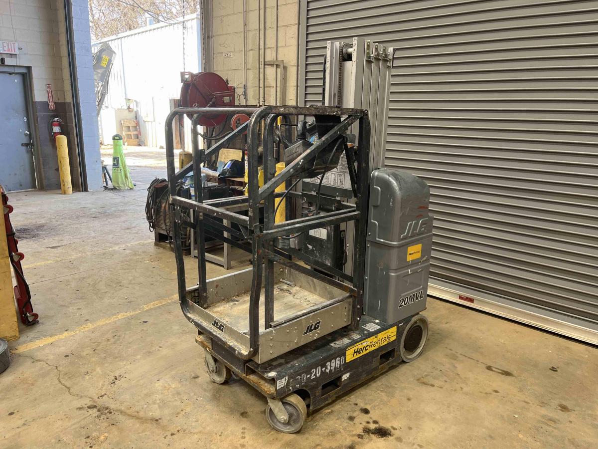 2018 JLG 20MVL