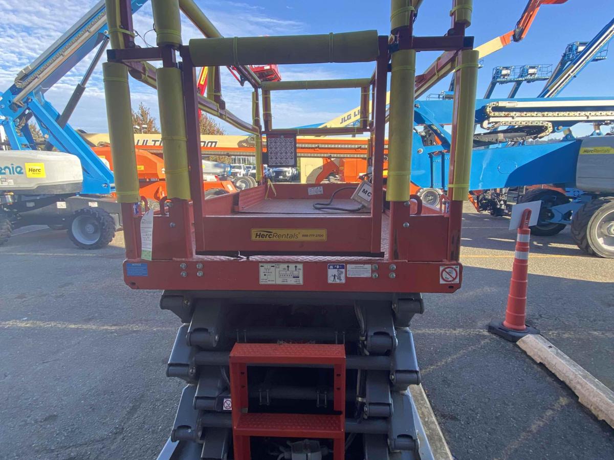 2017 Skyjack SJ4740