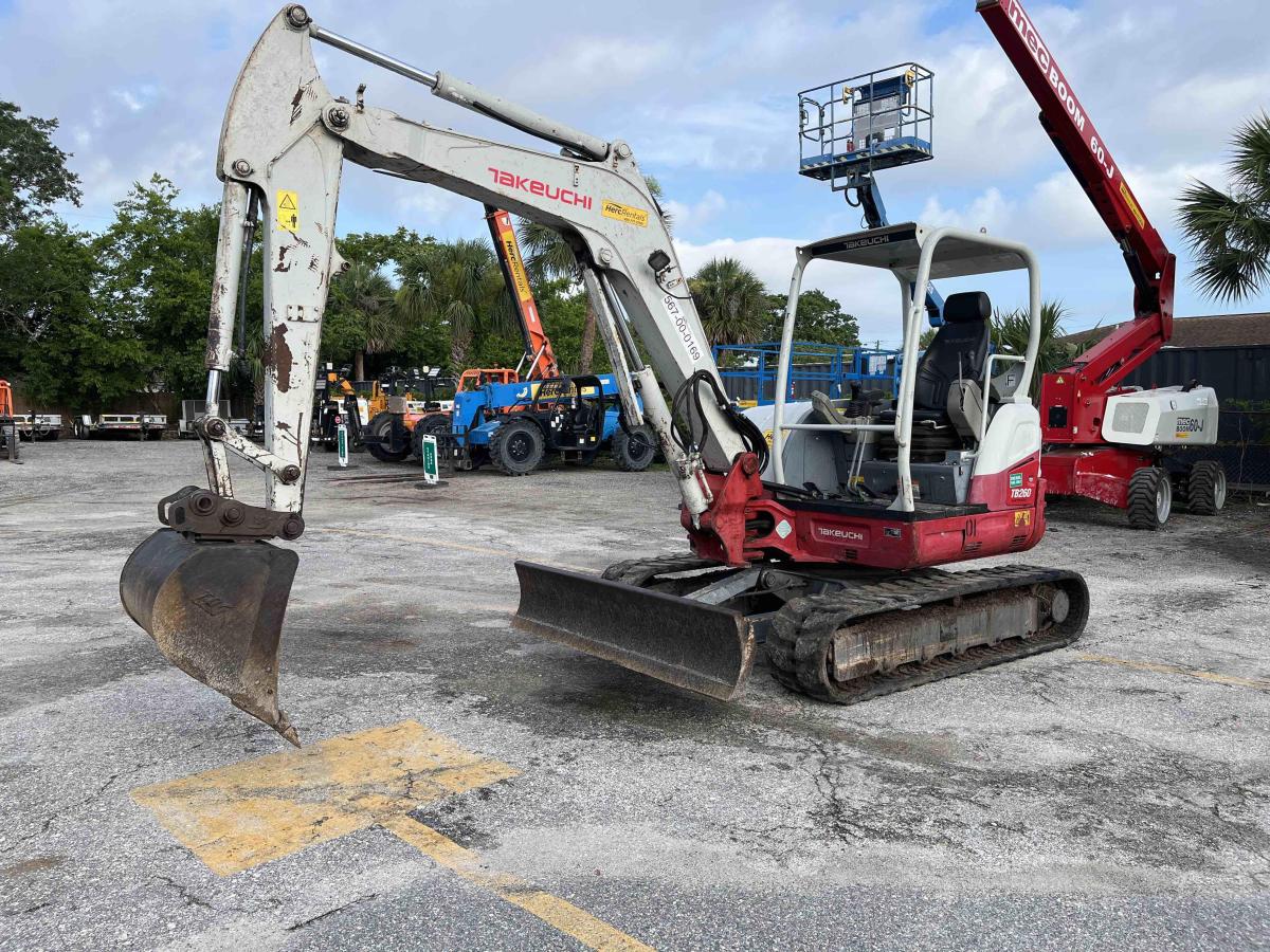 2020 Takeuchi TB260