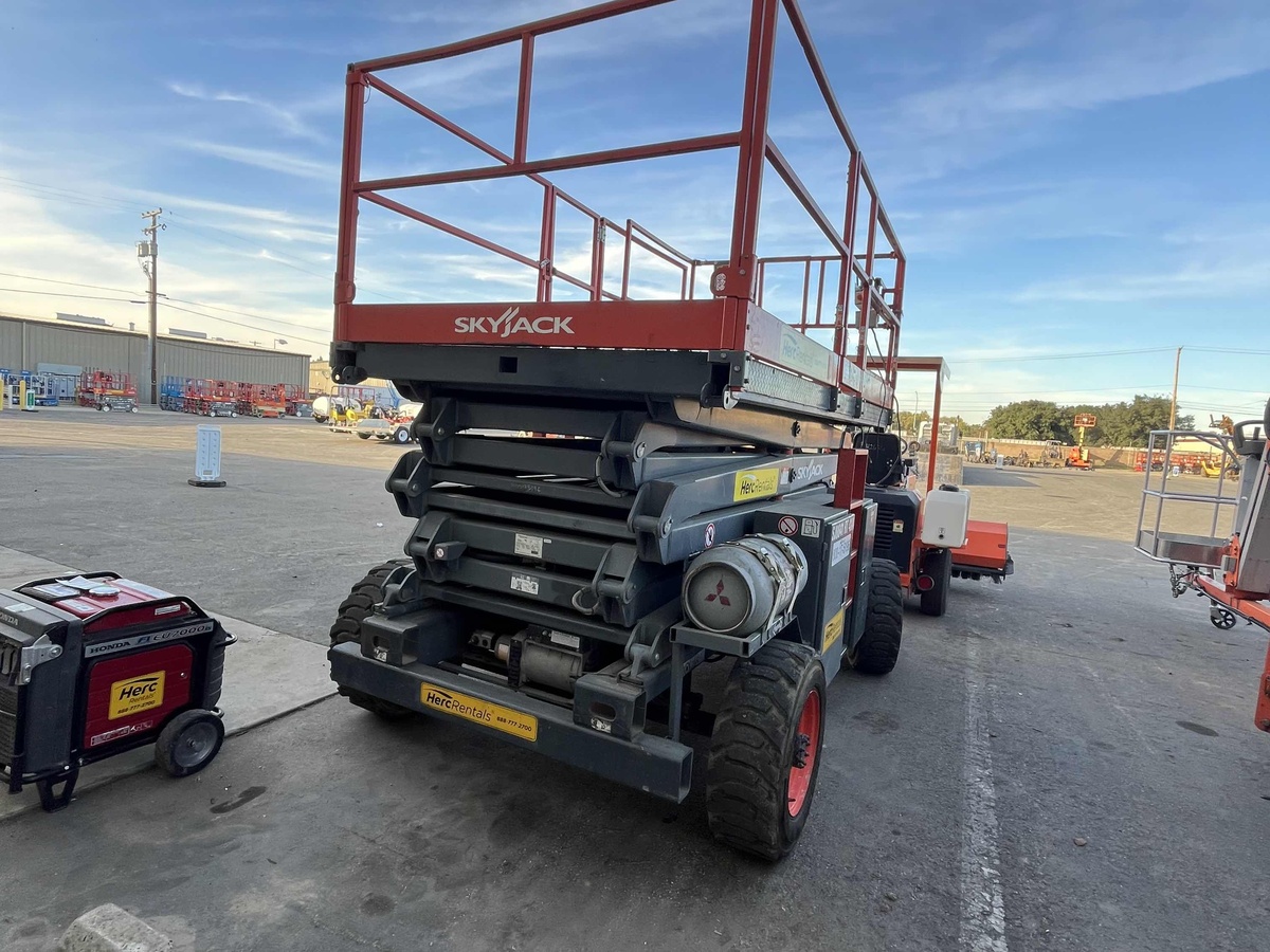 2017 Skyjack SJ8841 RT-2
