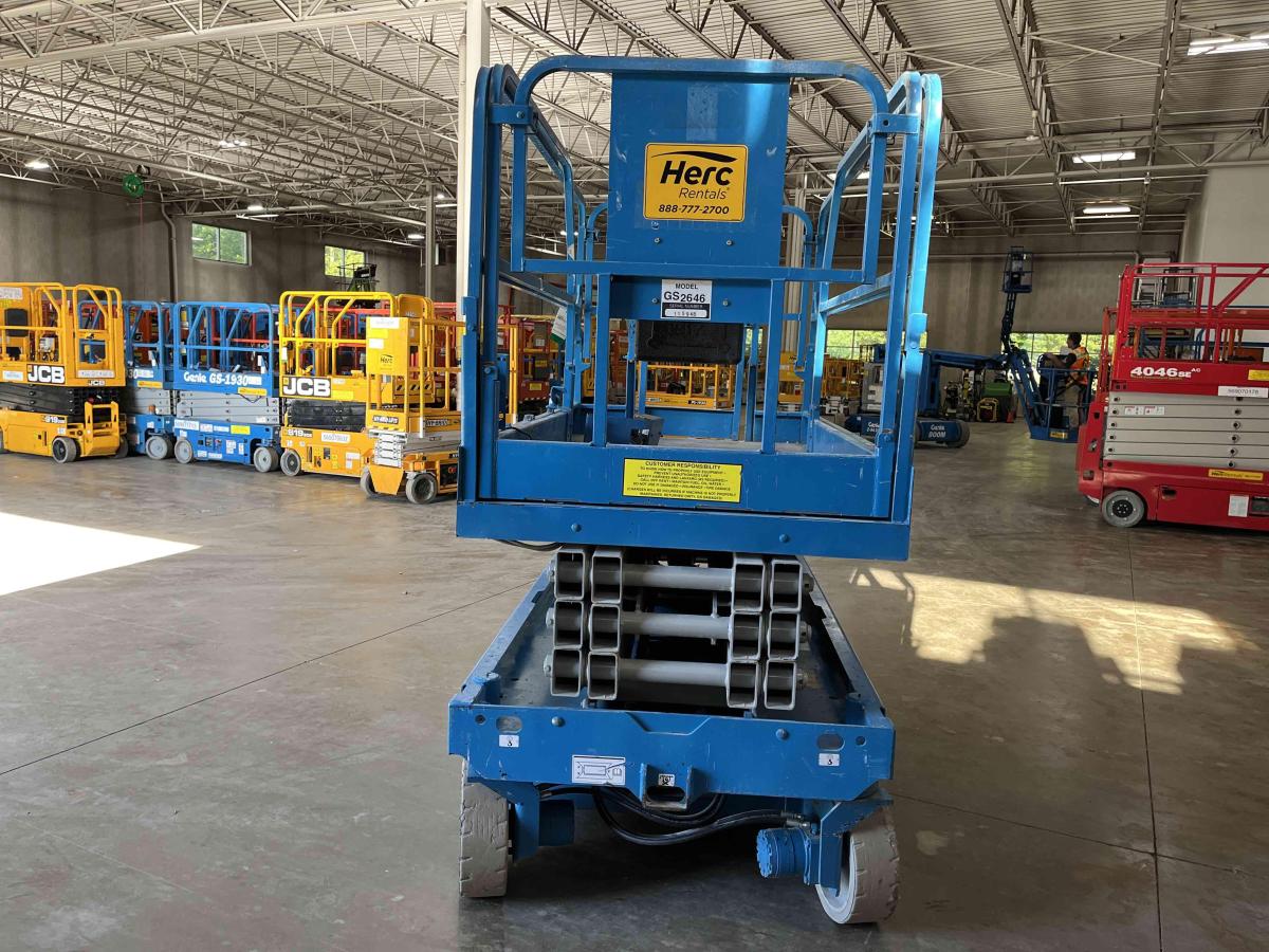 2013 Genie GS-2646