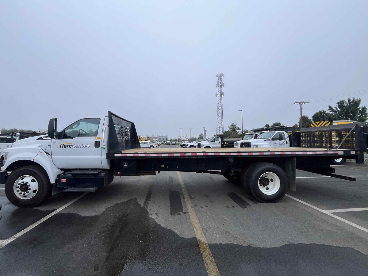 2021 Ford F750