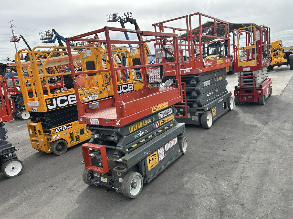 2017 Skyjack SJ3219-4