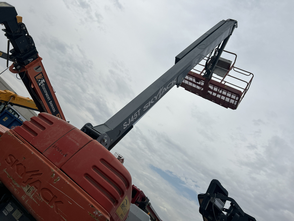 2017 Skyjack SJ45 T-8