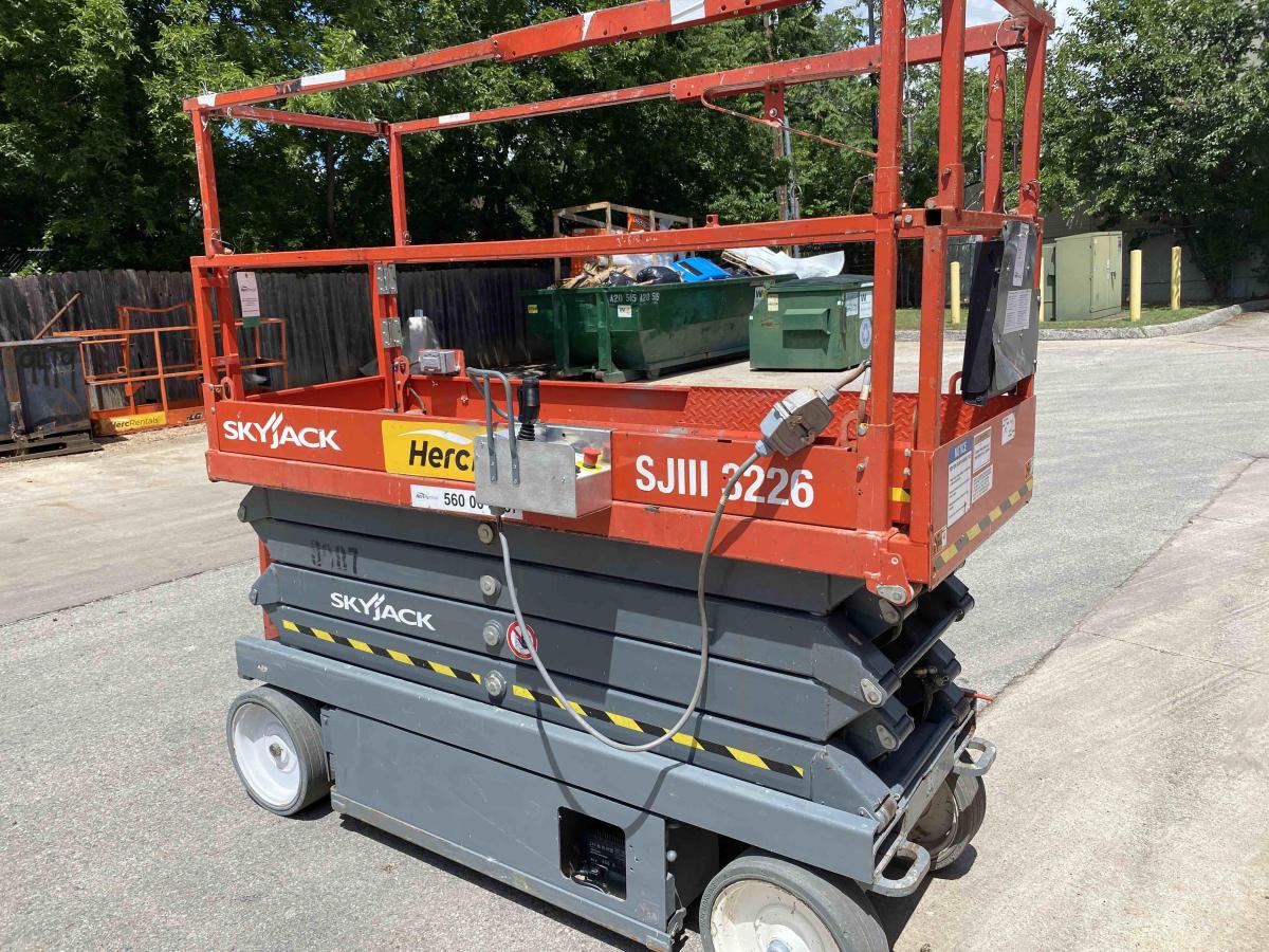 2017 Skyjack SJ3226