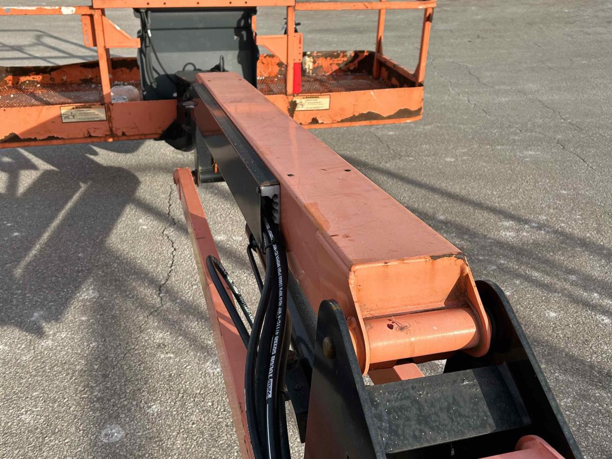 2014 JLG 460SJ-23