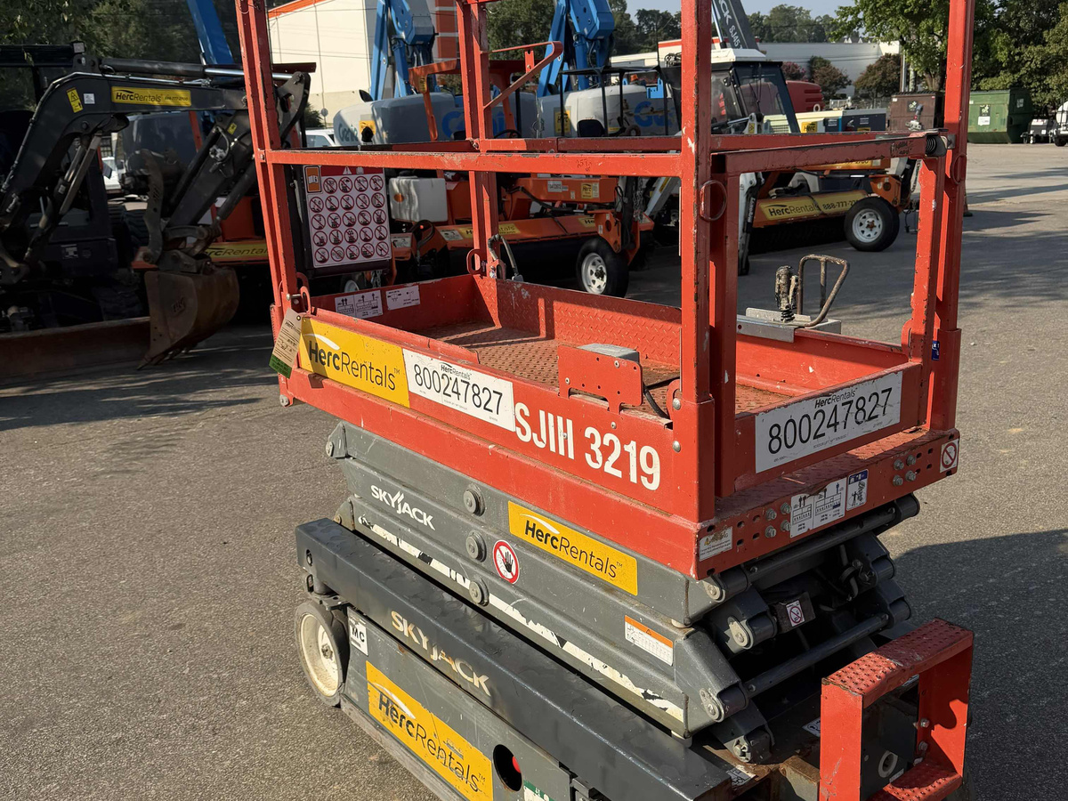 2019 Skyjack SJ3219