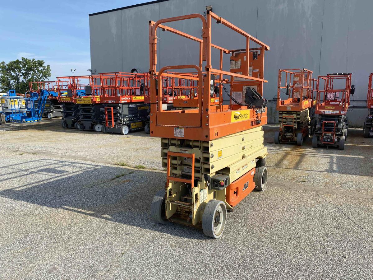 2017 JLG 2632ES-2