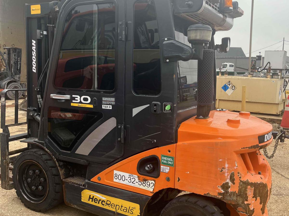 2021 Doosan D30S-7